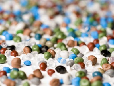 Tại sao ngành nhựa không tận dụng nguyên liệu trong nước?